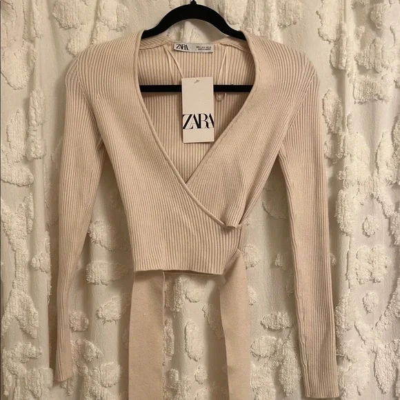 NWT Zara Beige Ribbed Wrap Knit Sweater Top - Picture 2 of 5